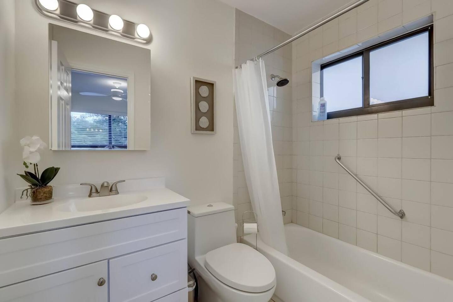 Waterfront Deck Pool Kayak Apartment Fort Lauderdale Exterior photo