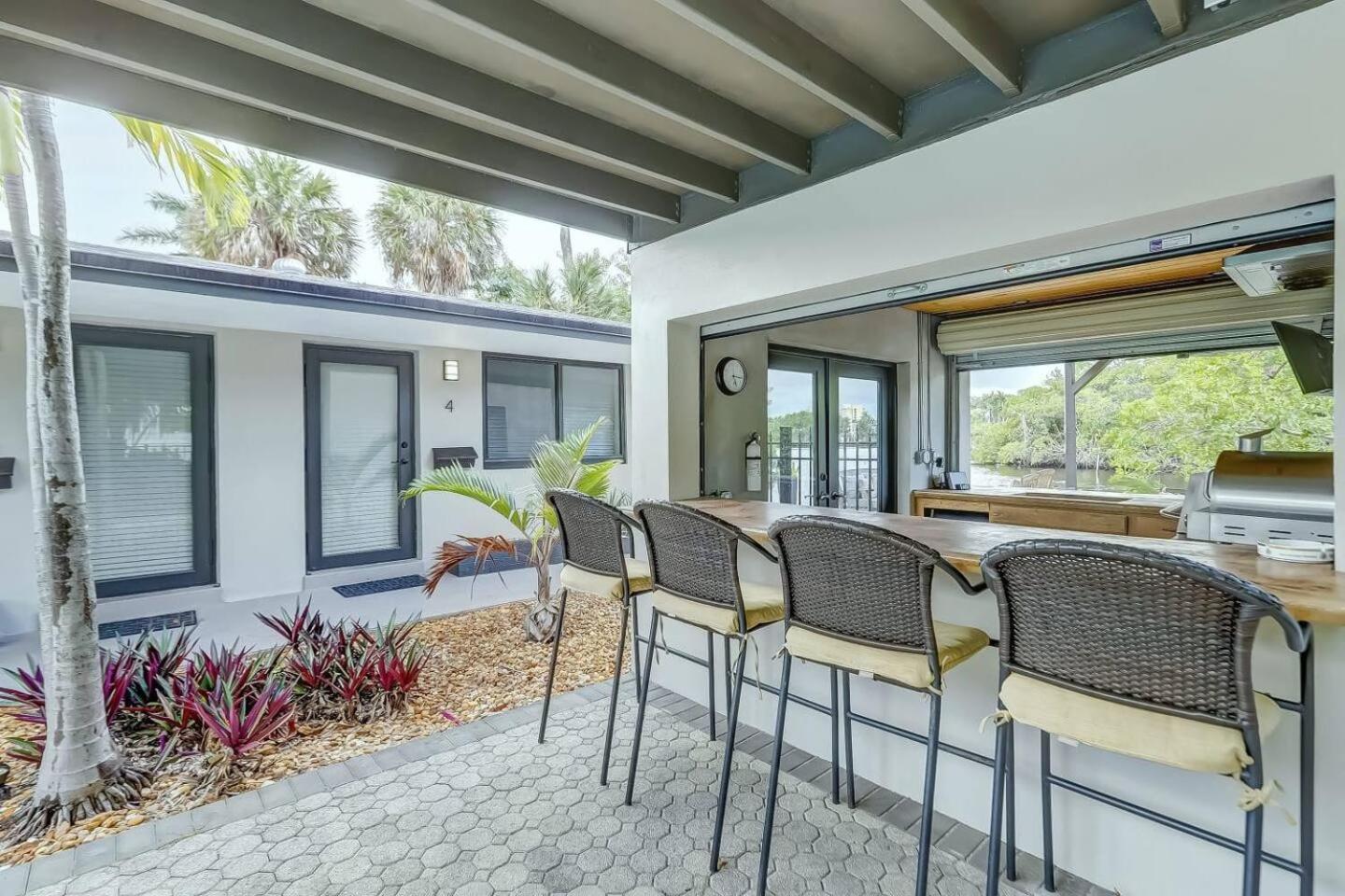 Waterfront Deck Pool Kayak Apartment Fort Lauderdale Exterior photo