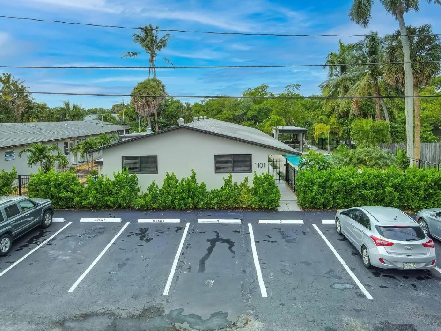 Waterfront Deck Pool Kayak Apartment Fort Lauderdale Exterior photo